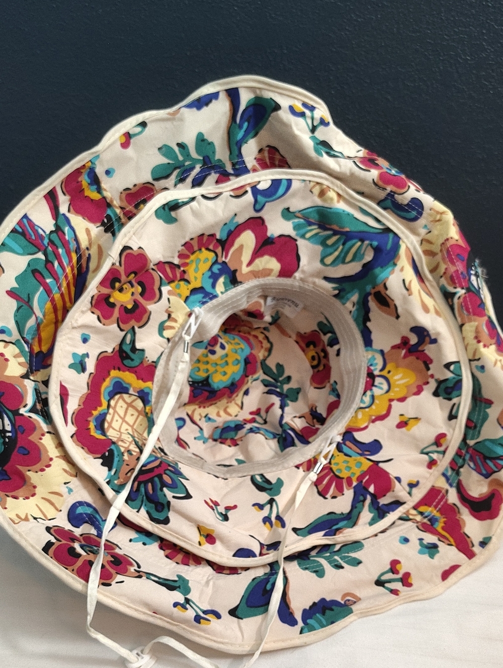 Wide 7 " Brim Reversable Floral Cream And Bucket Cotton Sun Hat Wire Rim